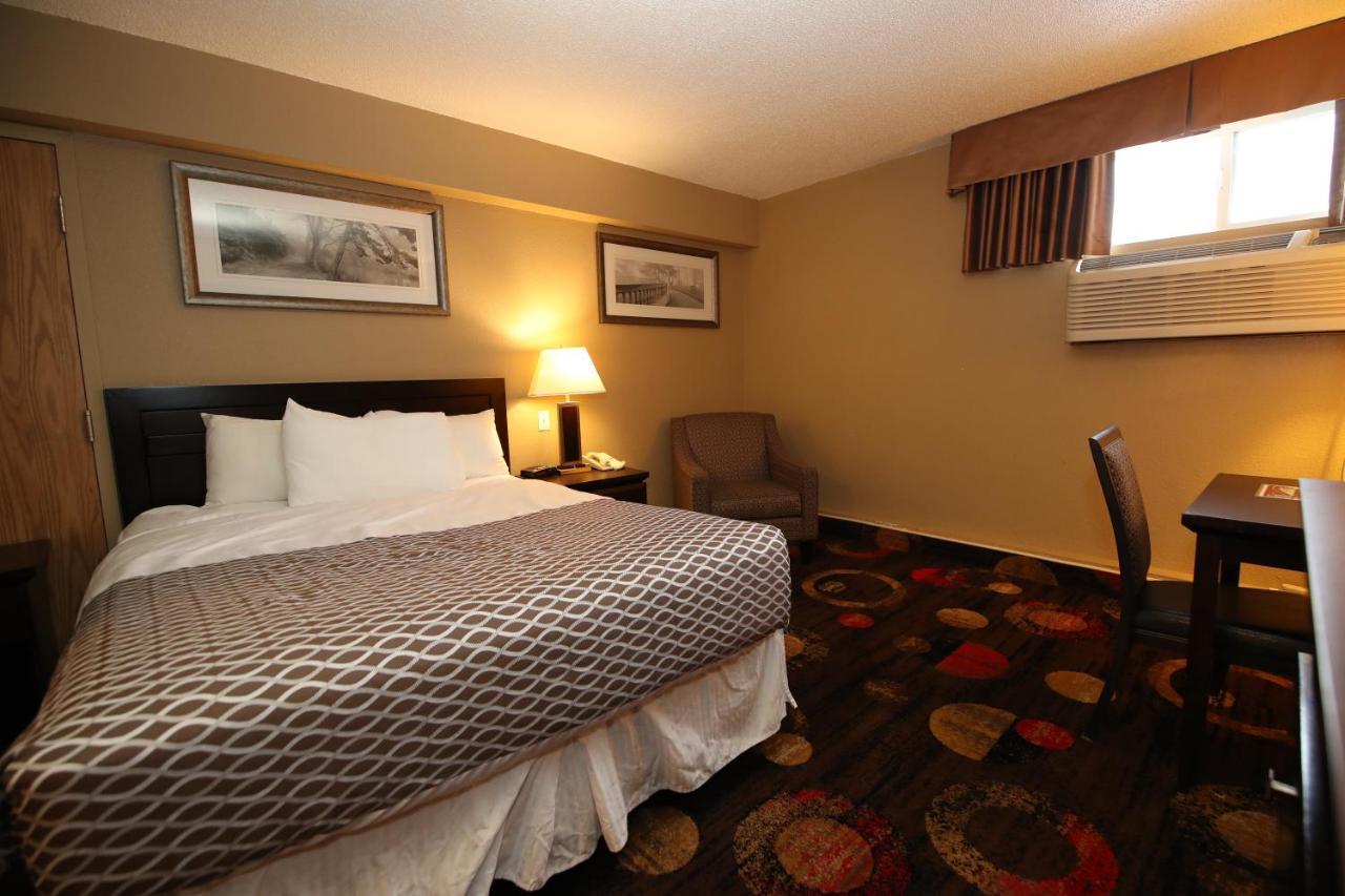 Stonebridge Hotel Fort Mcmurray Eksteriør billede