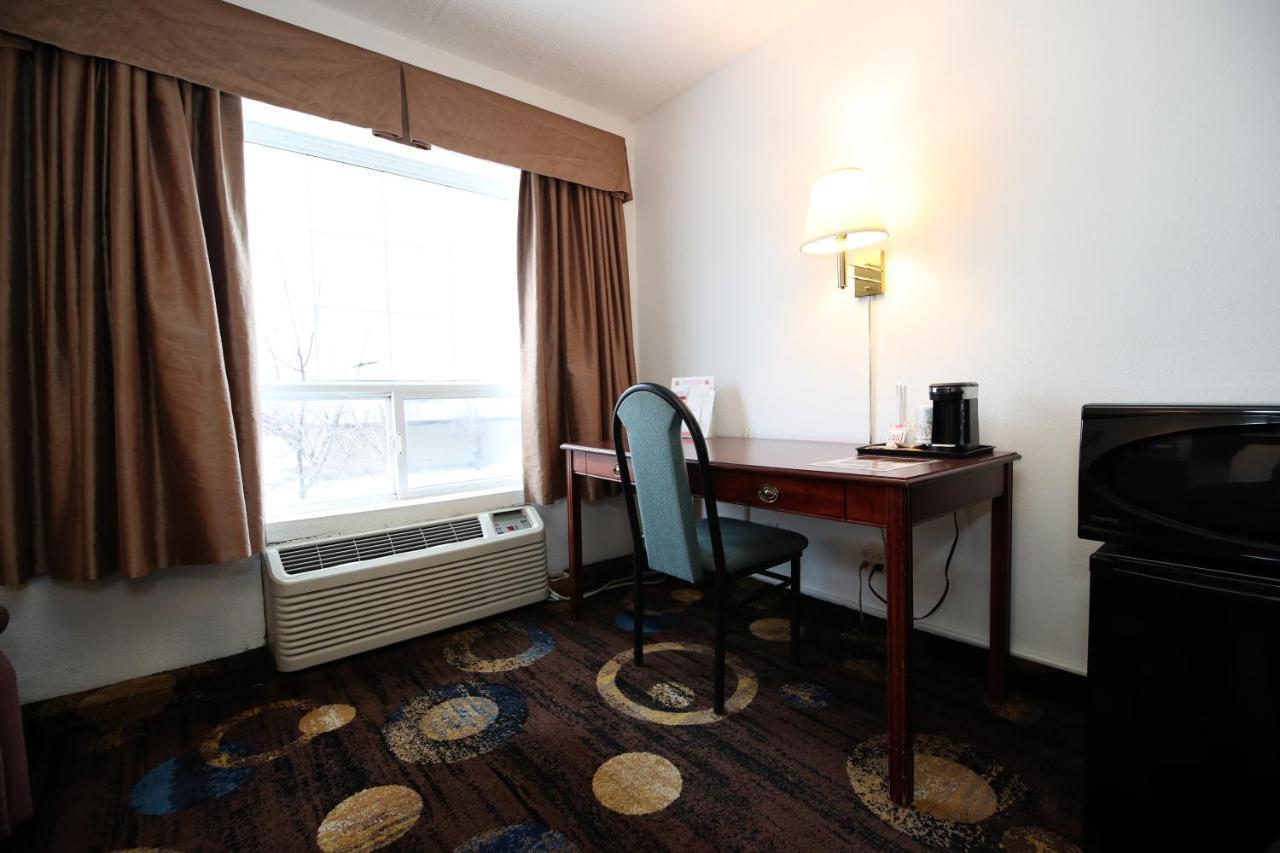 Stonebridge Hotel Fort Mcmurray Eksteriør billede