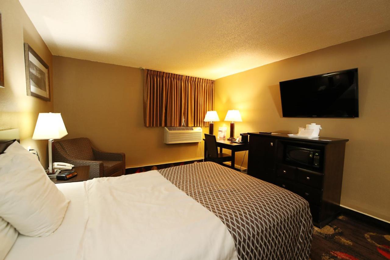 Stonebridge Hotel Fort Mcmurray Eksteriør billede