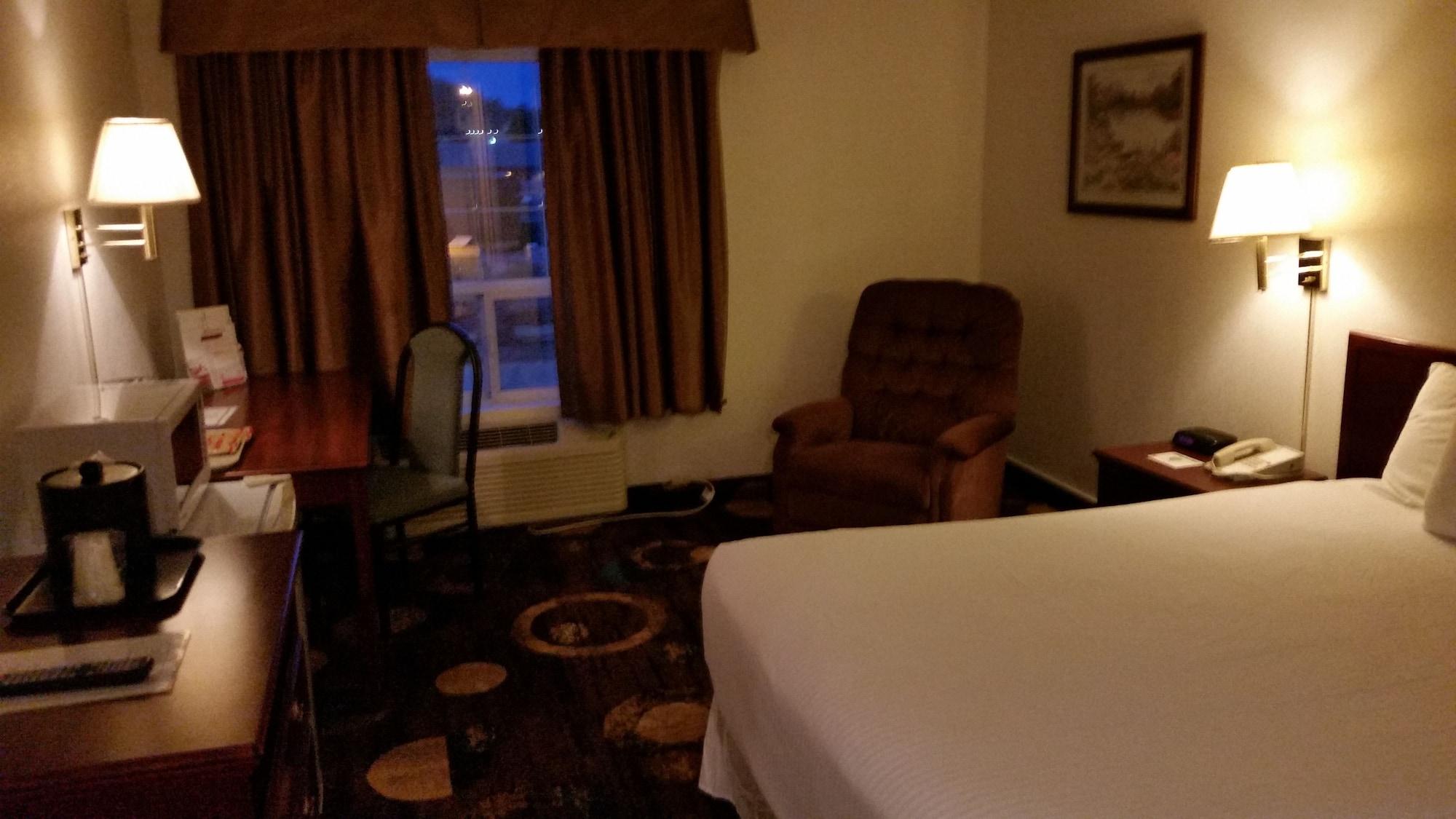 Stonebridge Hotel Fort Mcmurray Eksteriør billede
