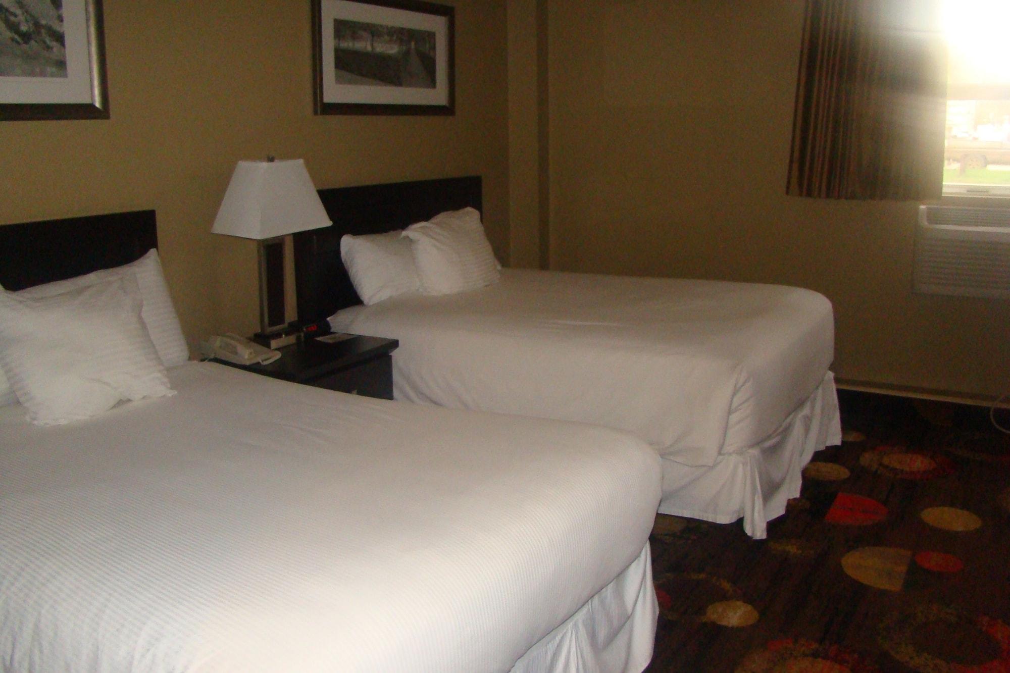 Stonebridge Hotel Fort Mcmurray Eksteriør billede