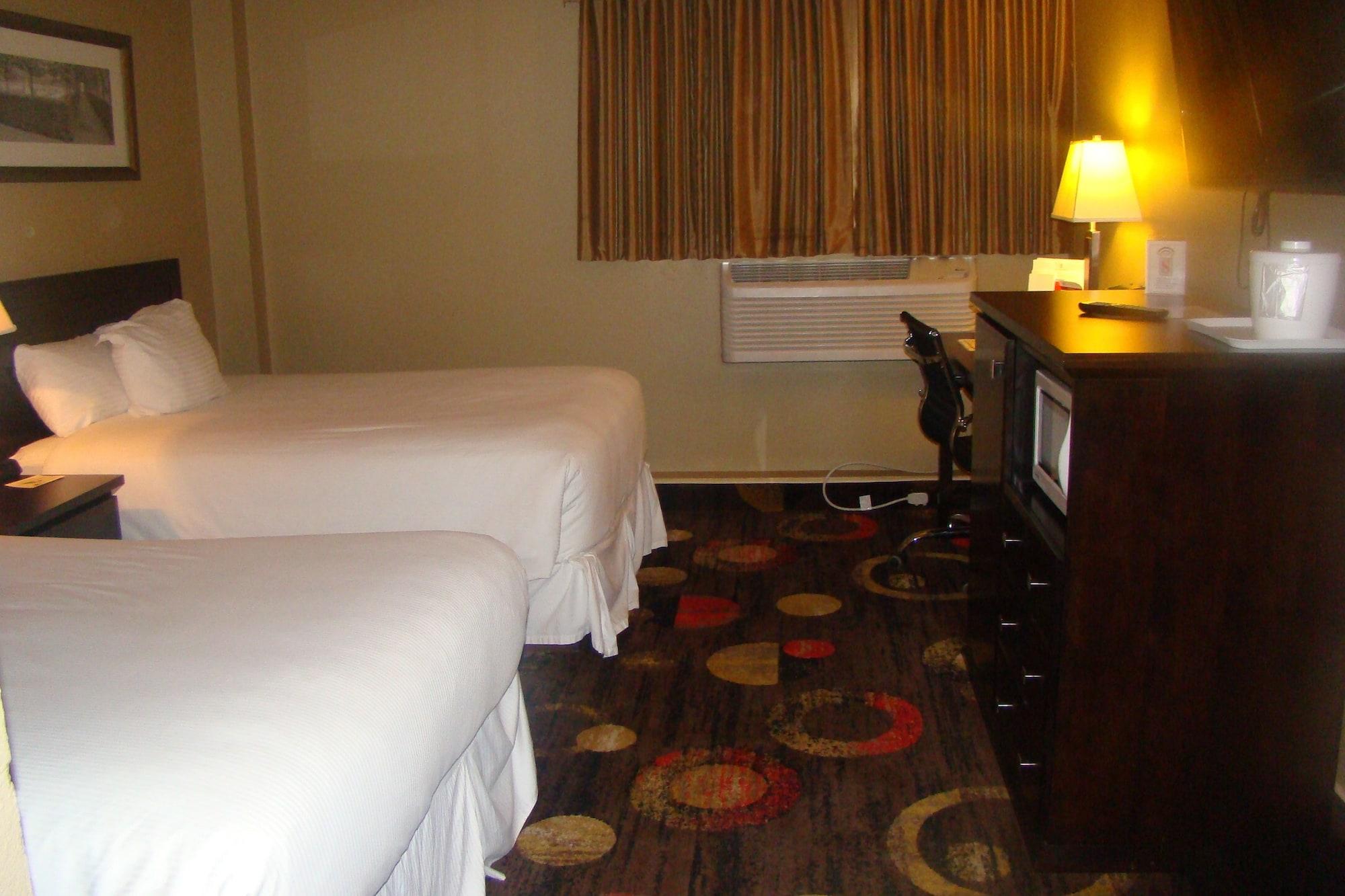 Stonebridge Hotel Fort Mcmurray Eksteriør billede