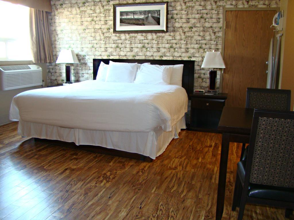 Stonebridge Hotel Fort Mcmurray Eksteriør billede