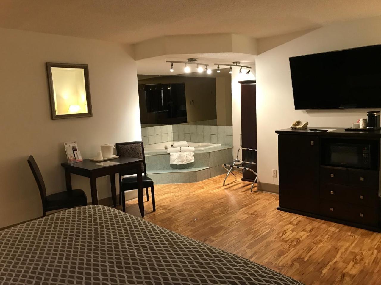 Stonebridge Hotel Fort Mcmurray Eksteriør billede